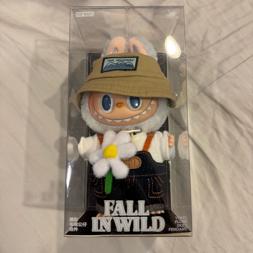 POP MART Labubu Fall in Wild